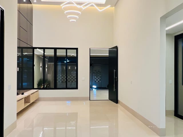 Casa com 373m² 3 quartos e 4 banheiros, à venda, no bairro Parque Amazônia em Goiânia