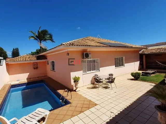 Casa com 600m² 6 quartos e 4 banheiros, à venda, no bairro Caravelle em Londrina