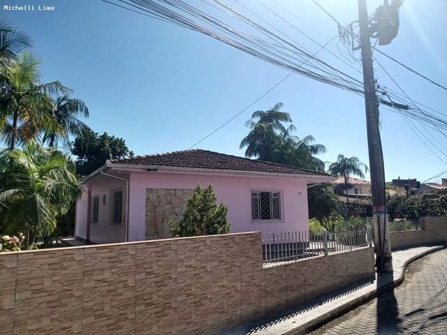 Casa 2 quartos e 2 banheiros, à venda, no bairro Aririu em Palhoça