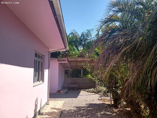 Casa 2 quartos e 2 banheiros, à venda, no bairro Aririu em Palhoça