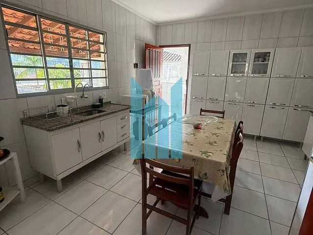 Casa 3 quartos e 1 banheiro, à venda, no bairro Vale das Antas em Poços de Caldas