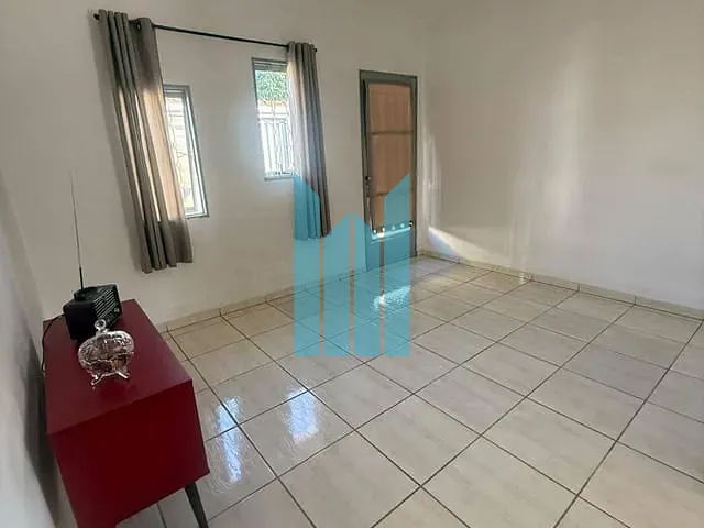 Casa 3 quartos e 1 banheiro, à venda, no bairro Vale das Antas em Poços de Caldas