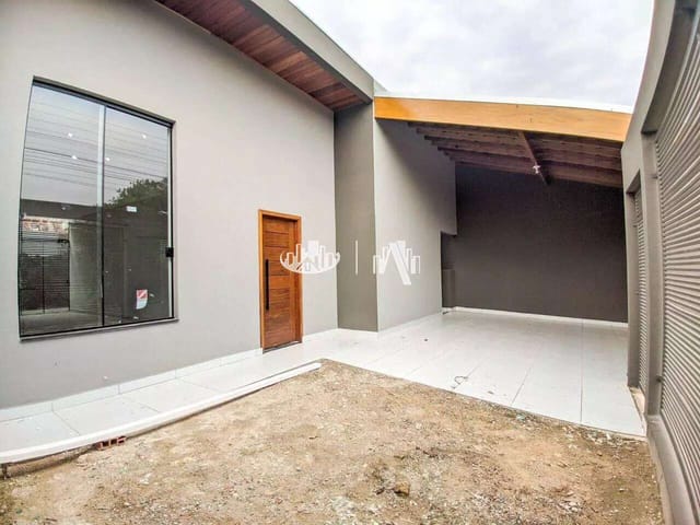 Casa com 200m² 3 quartos e 2 banheiros, à venda, no bairro Jardim Neman Sahyun em Londrina