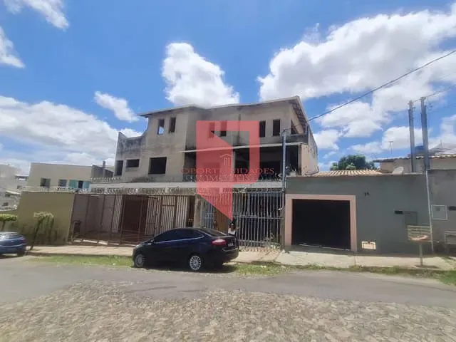 Casa 4 quartos e 3 banheiros, à venda, no bairro Xangri-Lá em Contagem