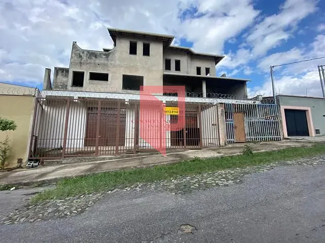 Casa 4 quartos e 3 banheiros, à venda, no bairro Xangri-Lá em Contagem