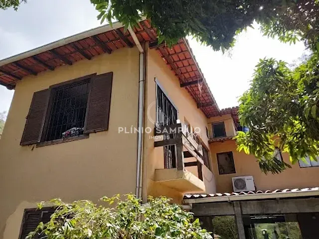Casa com 720m² 5 quartos e 6 banheiros, à venda, no bairro Fradinhos em Vitória