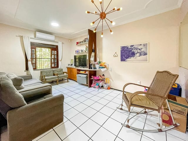 Casa com 135m² 4 quartos e 3 banheiros, para alugar, no bairro Jardim Cearense em Fortaleza
