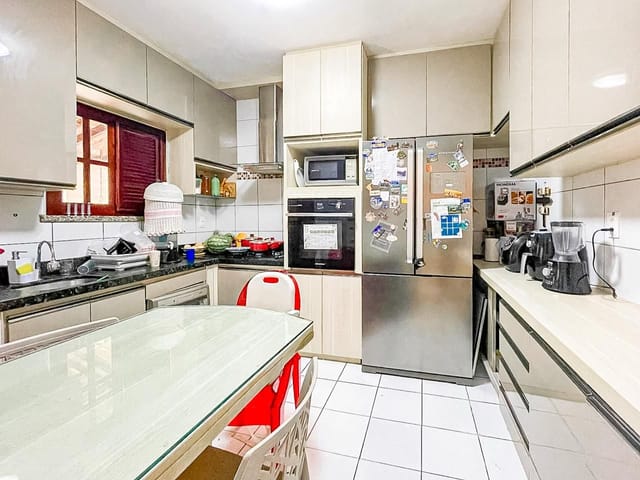 Casa com 135m² 4 quartos e 3 banheiros, para alugar, no bairro Jardim Cearense em Fortaleza