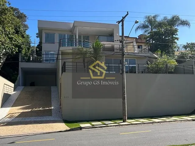 Casa com 1150m² 4 quartos e 5 banheiros, à venda ou para alugar, no bairro Condomínio Estância Marambaia em Vinhedo
