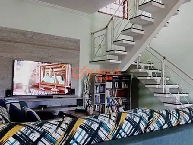 Casa com 588m² 5 quartos e 6 banheiros, à venda, no bairro Centro em Bertioga