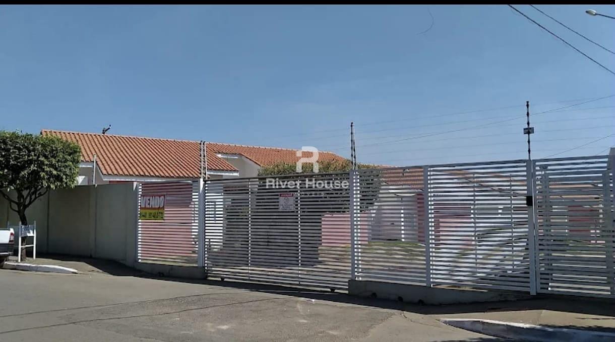 Casa para alugar com 3 quartos, 80m² - Foto 1