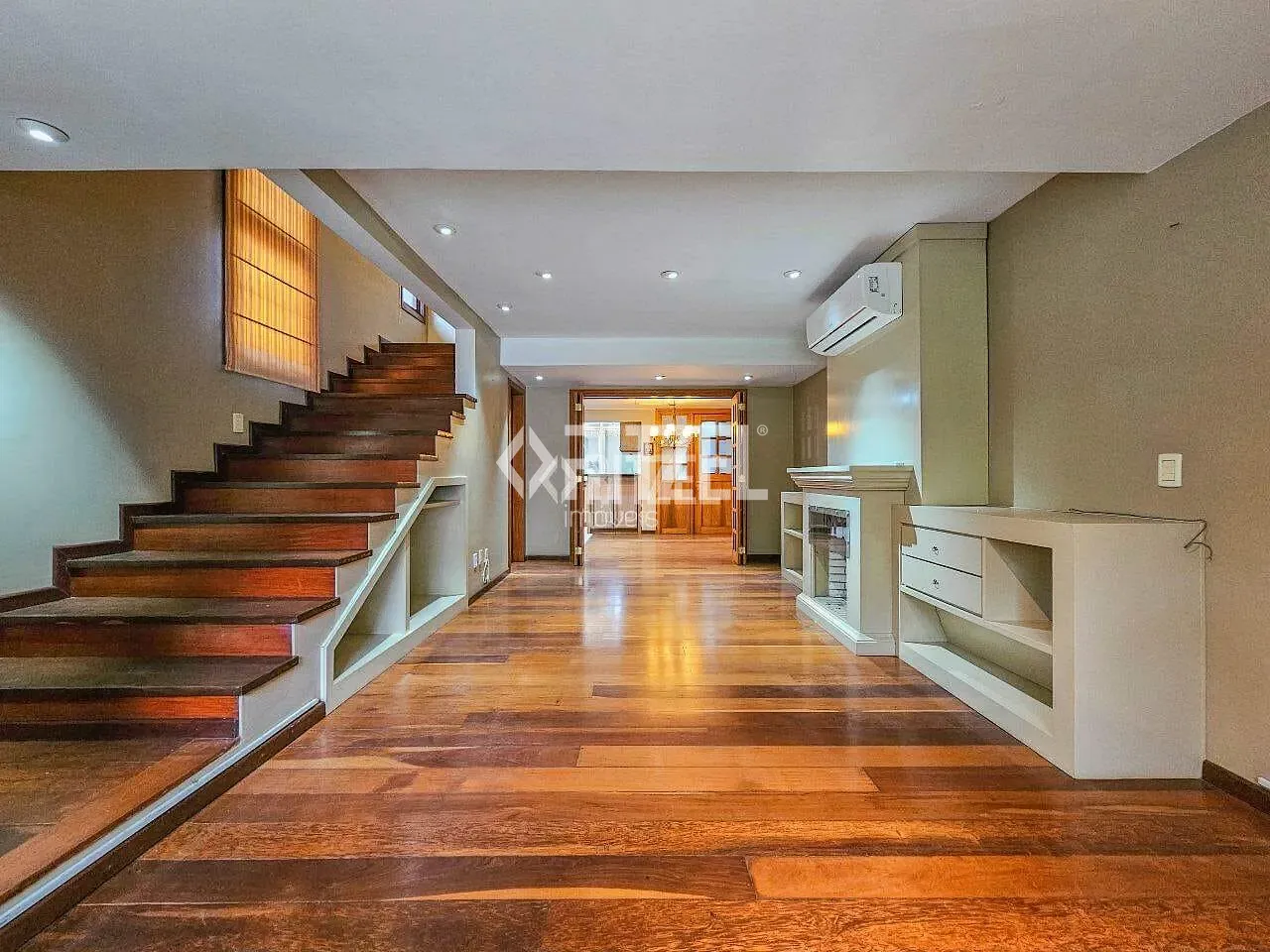 Casa, 3 quartos, 206 m² - Foto 1