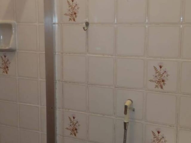 Casa 2 quartos e 1 banheiro, à venda, no bairro Cremerie em Petrópolis