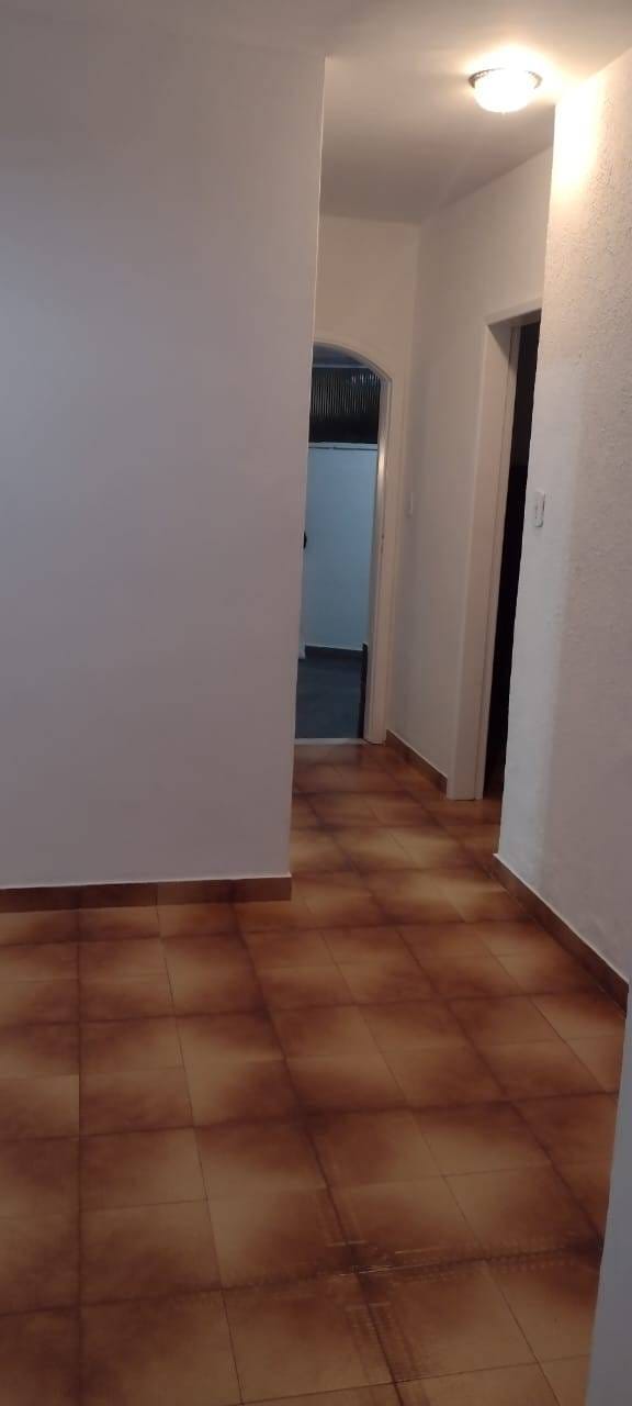 Casa à venda com 2 quartos, 10m² - Foto 3