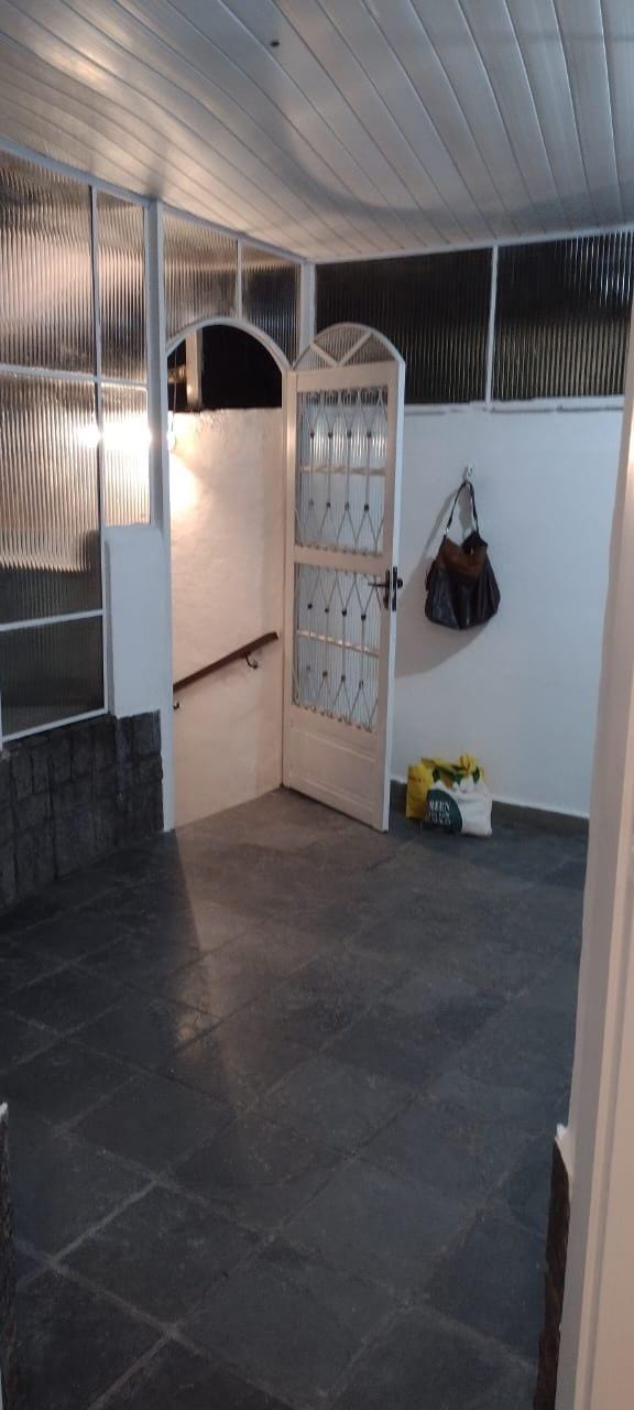Casa à venda com 2 quartos, 10m² - Foto 4