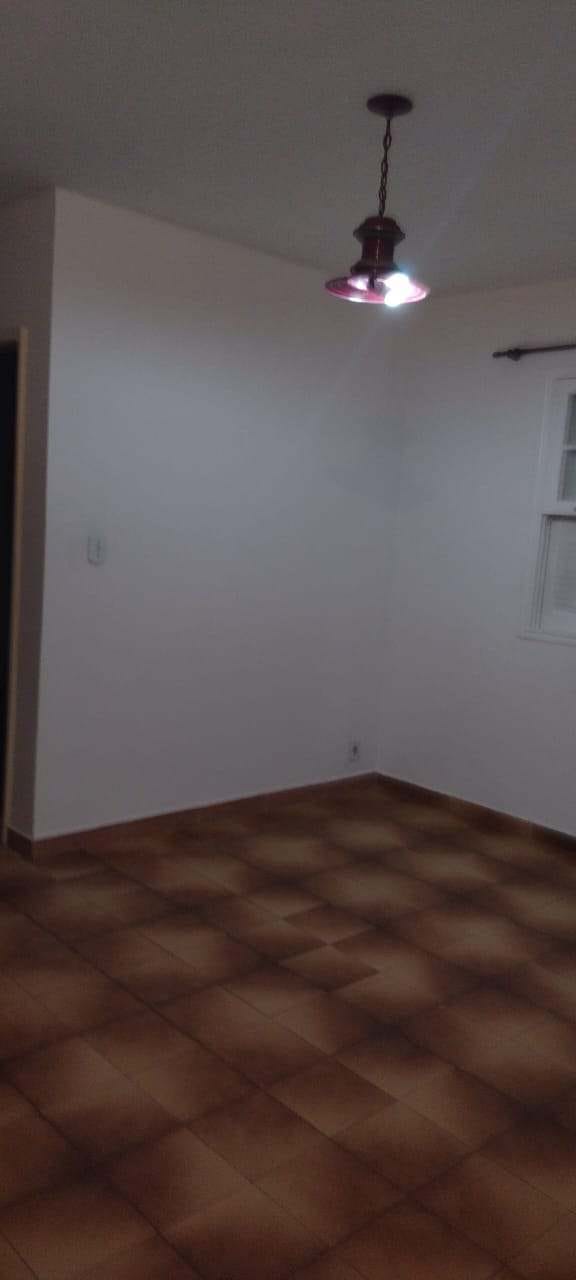 Casa à venda com 2 quartos, 10m² - Foto 7