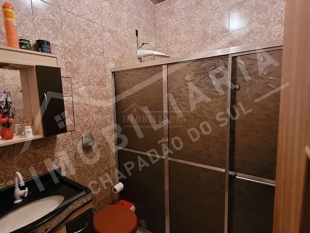 Casa 4 quartos e 1 banheiro, à venda, no bairro ESPERANÇA em Chapadão do Sul