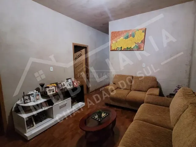 Casa 4 quartos e 1 banheiro, à venda, no bairro ESPERANÇA em Chapadão do Sul