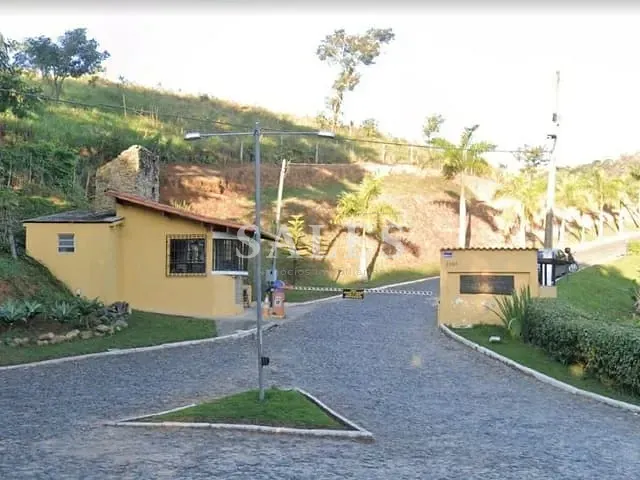 Casa com 176m² 3 quartos e 3 banheiros, para alugar, no bairro Villela Vilage em Juiz de Fora