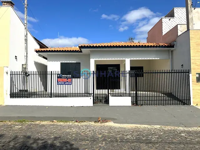 Casa 3 quartos e 3 banheiros, à venda, no bairro Centro em Tomazina