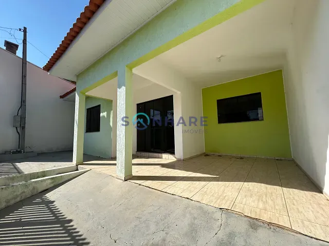 Casa 3 quartos e 3 banheiros, à venda, no bairro Centro em Tomazina