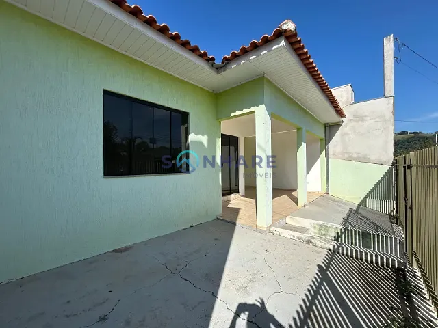 Casa 3 quartos e 3 banheiros, à venda, no bairro Centro em Tomazina