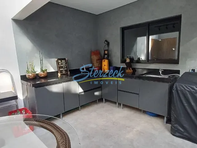 Casa com 125m² 3 quartos e 3 banheiros, à venda, no bairro Santa Cândida em Vinhedo