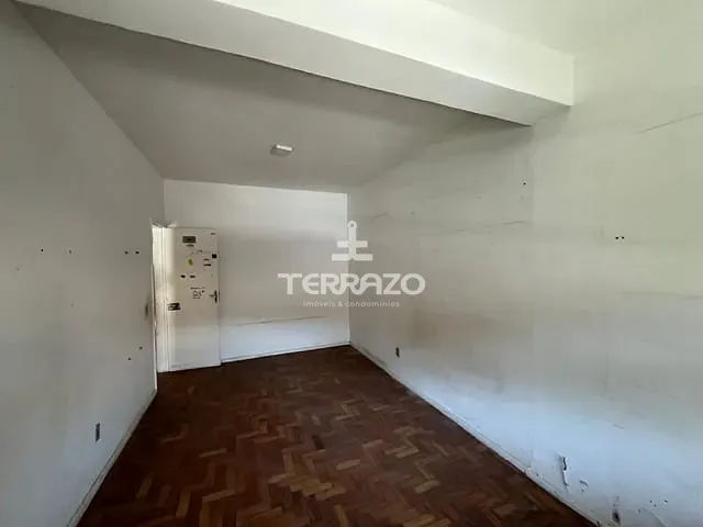 Casa com 244m² 5 quartos e 3 banheiros, à venda, no bairro Morada da Granja em Barra Mansa