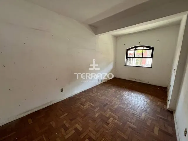 Casa com 244m² 5 quartos e 3 banheiros, à venda, no bairro Morada da Granja em Barra Mansa