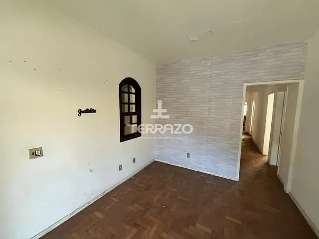 Casa com 244m² 5 quartos e 3 banheiros, à venda, no bairro Morada da Granja em Barra Mansa