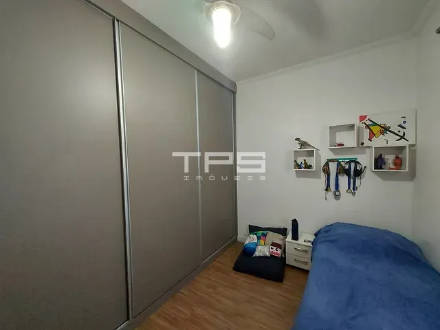 Casa com 360m² 3 quartos e 2 banheiros, à venda, no bairro Residencial Village Santana em Guaratinguetá