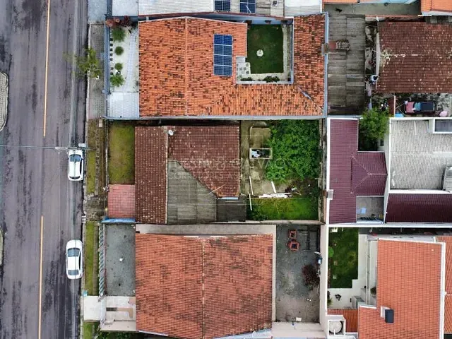 Casa com 306m² 3 quartos e 1 banheiro, à venda, no bairro Santo Inácio em Curitiba