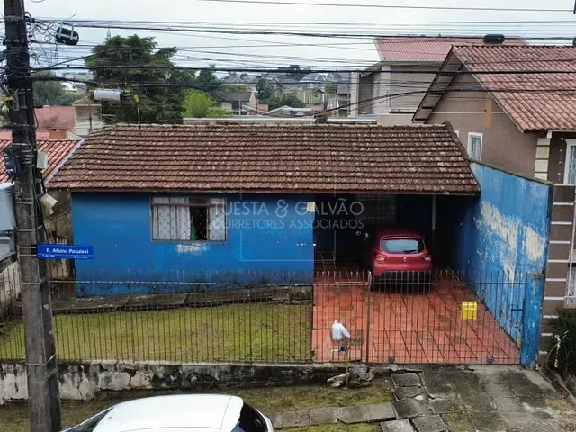 Casa com 306m² 3 quartos e 1 banheiro, à venda, no bairro Santo Inácio em Curitiba