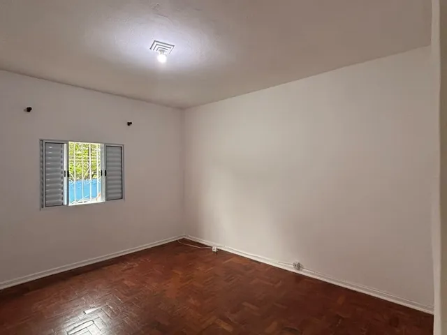 Casa com 165m² 1 quarto e 1 banheiro, para alugar, no bairro Alvinópolis em Atibaia