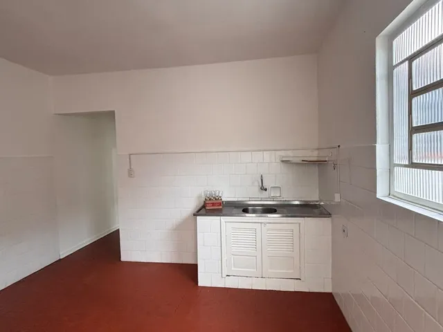 Casa com 165m² 1 quarto e 1 banheiro, para alugar, no bairro Alvinópolis em Atibaia