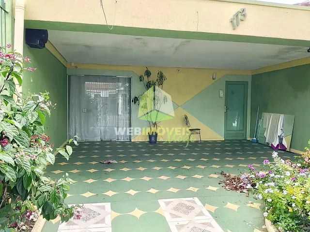 Casa com 200m² 7 quartos e 5 banheiros, à venda, no bairro Vila Mogilar em Mogi das Cruzes
