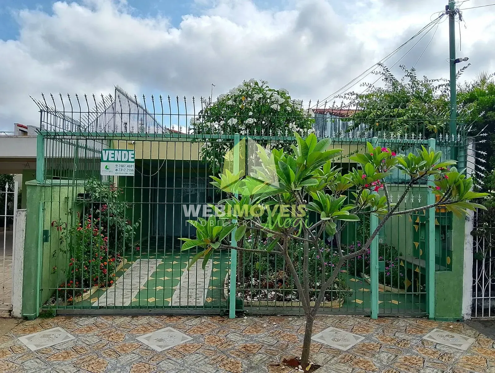 Casa, 7 quartos, 200 m² - Foto 1