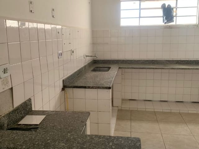 Casa com 160m², à venda, no bairro Centro em Cambuí