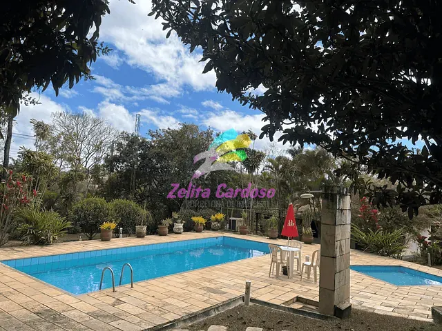 Casa com 3000m² 5 quartos e 6 banheiros, à venda, no bairro Condomínio Vale do Ouro em Ribeirão das Neves