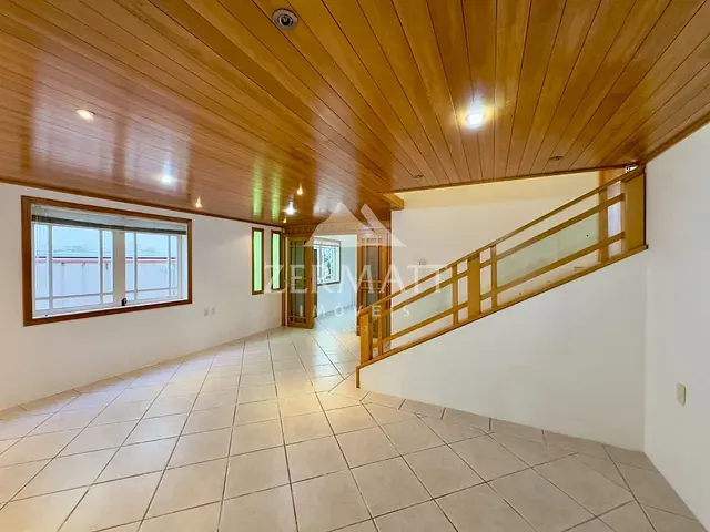 Casa com 567m² 4 quartos e 3 banheiros, à venda, no bairro Velha em Blumenau