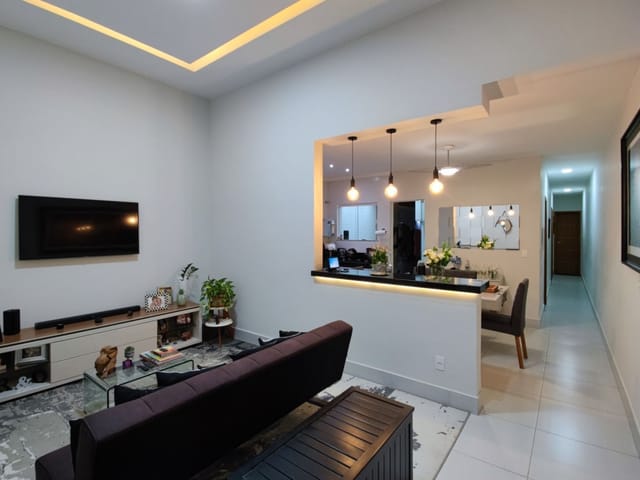 Casa com 130m² 3 quartos e 2 banheiros, à venda, no bairro Lagoa em Macaé
