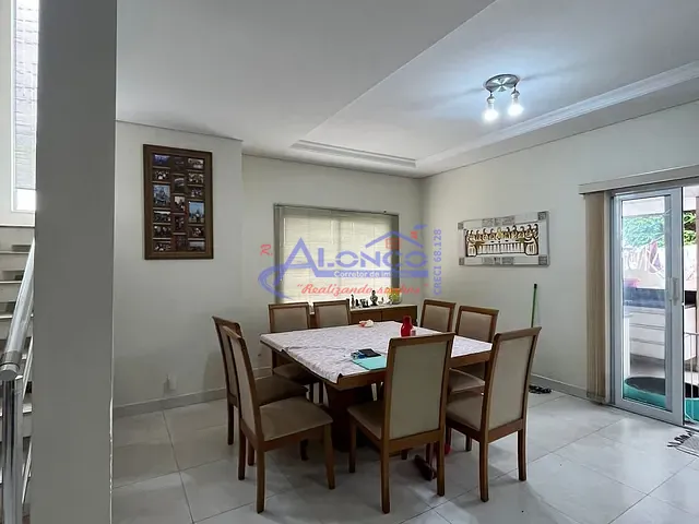 Casa com 430m² 3 quartos e 3 banheiros, à venda, no bairro Loteamento Villa Branca em Jacareí
