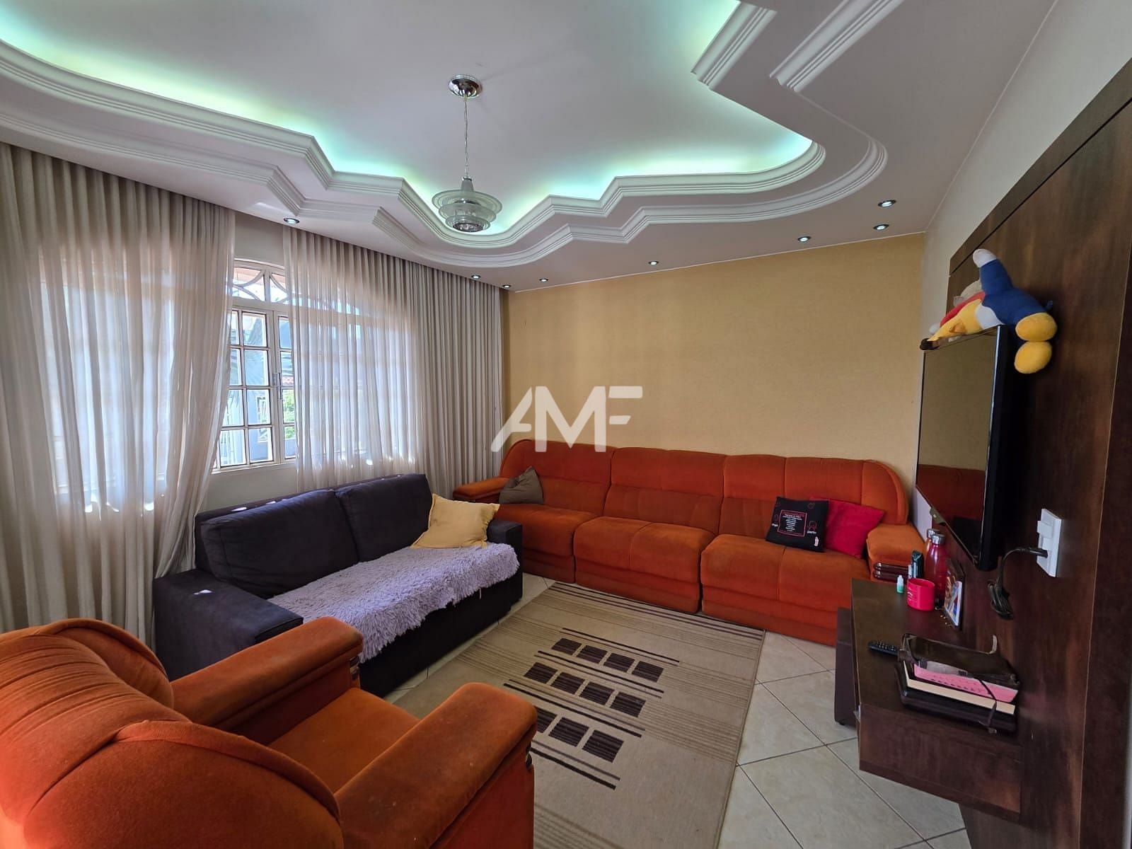Casa à venda com 4 quartos, 380m² - Foto 7