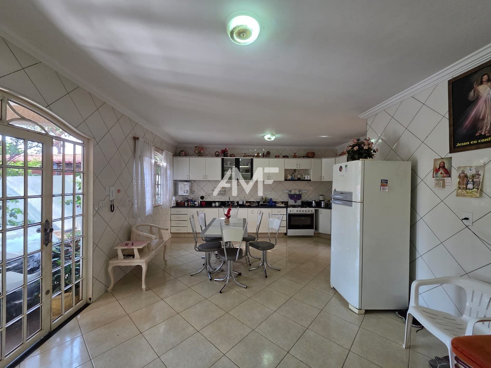 Casa à venda com 4 quartos, 380m² - Foto 14