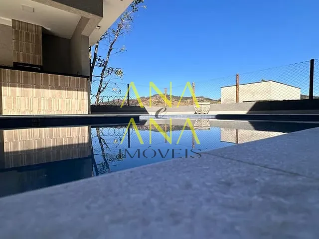 Casa com 455m² 3 quartos e 5 banheiros, à venda, no bairro Santana em Bragança Paulista