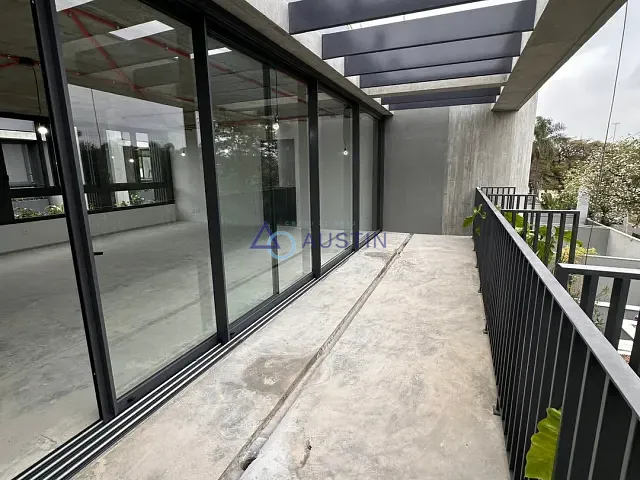 Casa com 701m² 4 quartos e 5 banheiros, à venda, no bairro Alto de Pinheiros em São Paulo
