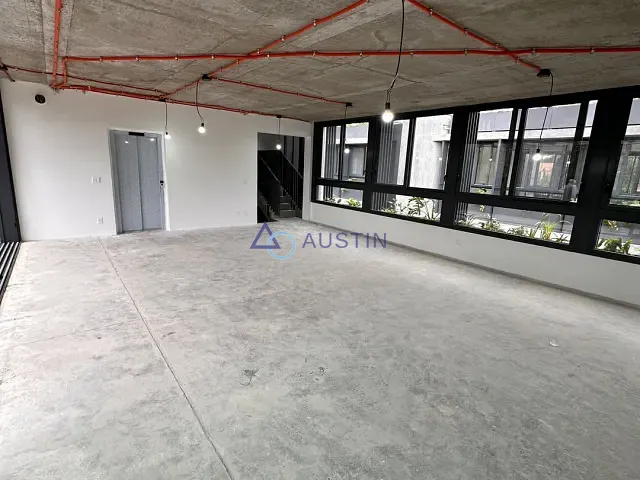 Casa com 701m² 4 quartos e 5 banheiros, à venda, no bairro Alto de Pinheiros em São Paulo