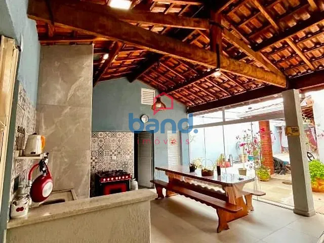 Casa com 250m² 3 quartos e 3 banheiros, à venda, no bairro Residencial Jardim São José em Porto Feliz