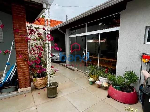 Casa com 250m² 3 quartos e 3 banheiros, à venda, no bairro Residencial Jardim São José em Porto Feliz