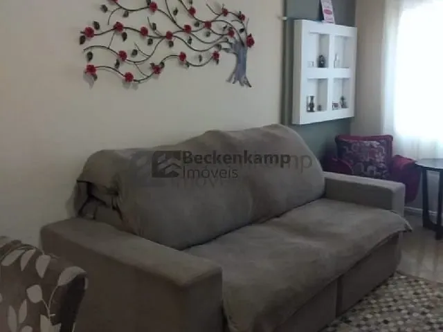 Casa com 110m² 3 quartos e 2 banheiros, à venda, no bairro Jardim Amalia em Volta Redonda